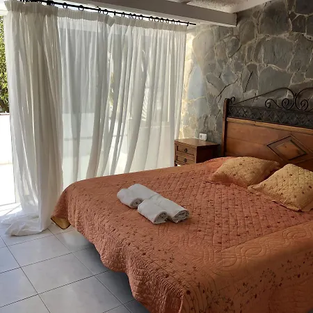 Liberty Tenerife Ξενοδοχείο με διαμερίσματα 3*